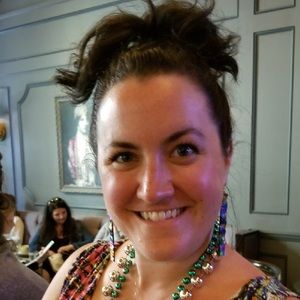 Meet your Posher, Yana